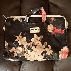 Laptop bag EUC Dachee